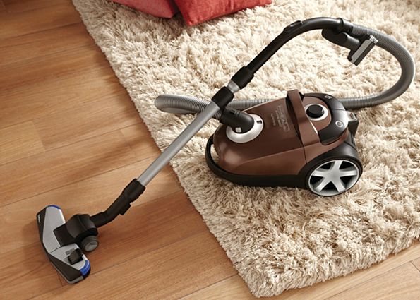  Household vacuum cleaner