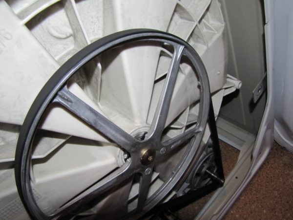  Belt in the washing machine