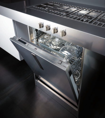  Dishwasher under the hob
