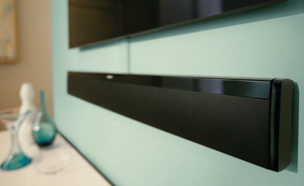  Soundbar under the TV