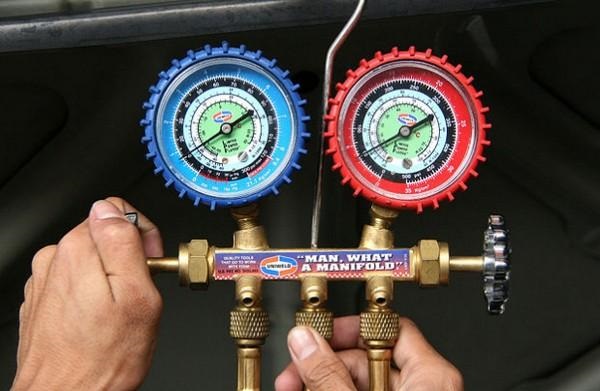  Air conditioner pressure measurement