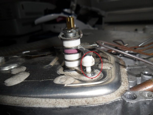  Iron thermostat