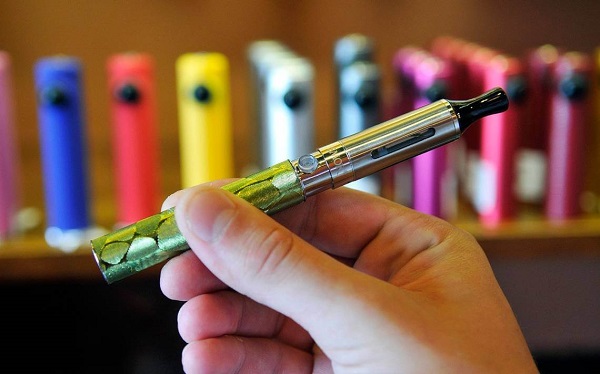  Electronic Cigarette