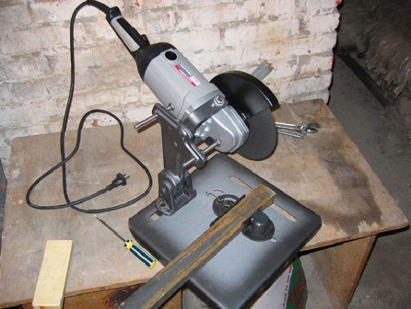  Bulgarian in a vice