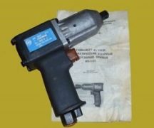  Pneumatic wrench operation